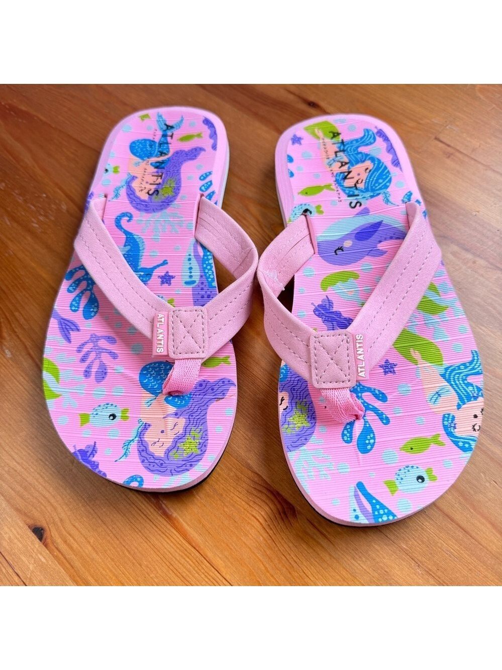 Atlantis flip flops size 3